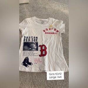 Boston v neck